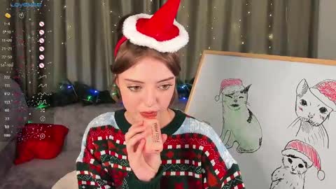 Snapshot of ellyford chatting on December 9, 4:47 pm Elly online show from December 9, 4:47 pm