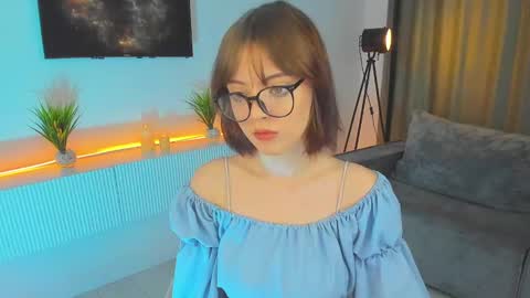 Snapshot of ellyford chatting on January 17, 1:35 pm Elly online show from January 17, 1:35 pm