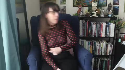 Elly Naomi online show from February 14, 6:29 pm