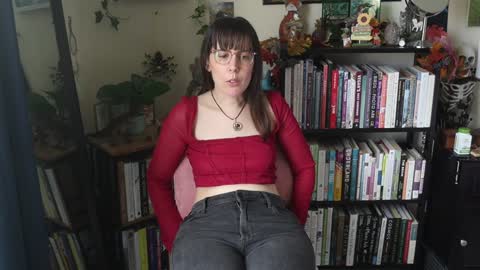 Elly Naomi online show from October 18, 4:52 pm