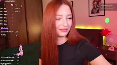 Snapshot of ellypeach chatting on July 17, 3:18 pm EllyPeach online show from July 17, 3:18 pm