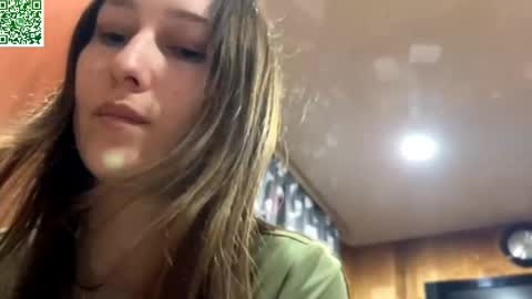 Snapshot of ellyspoerer chatting on April 22, 4:08 pm Sonya online show from April 22, 4:08 pm