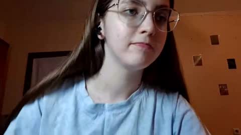 Kate online show from May 8, 2:22 pm
