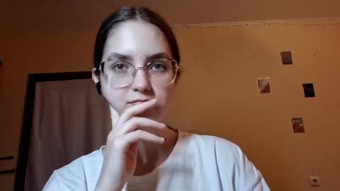 Kate online show from May 24, 1:38 pm