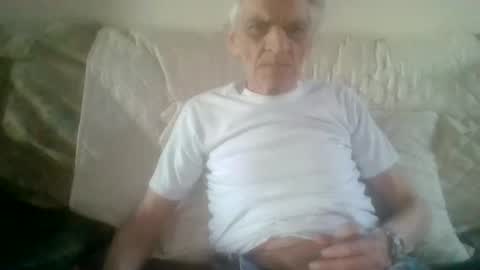 Snapshot of elmo191271 chatting on June 8, 6:58 am elmo191271 online show from June 8, 6:58 am