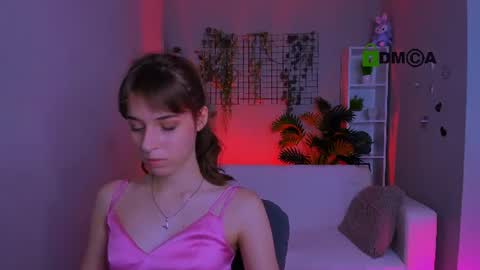 Ella online show from July 15, 11:15 am