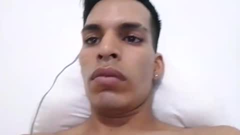 Snapshot of elreyto chatting on November 5, 2:44 am elreyto online show from November 5, 2:44 am