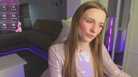 elsa_cute1 online show from April 9, 12:54 am