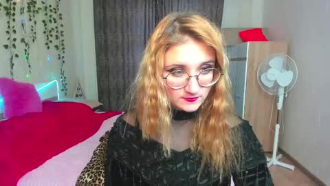 Elsa  online show from December 2, 8:52 am