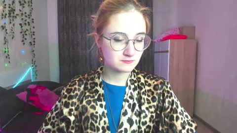 Elsa  online show from January 14, 3:01 am