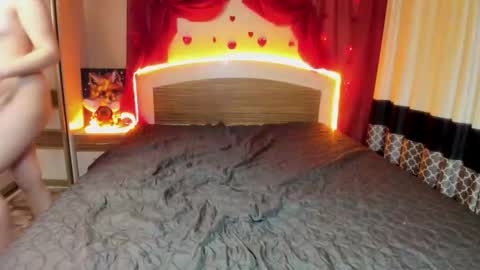 Elsa  online show from December 15, 1:37 pm