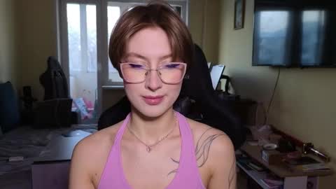 Snapshot of elsaangel chatting on February 27, 10:48 am elsaangel online show from February 27, 10:48 am