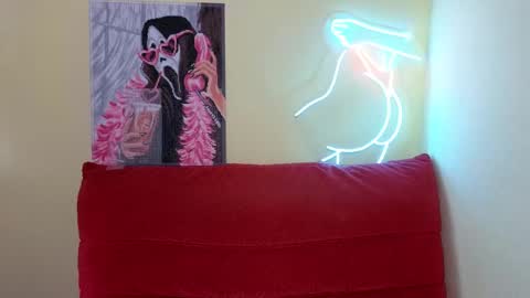 Snapshot of elsaangel chatting on March 12, 4:51 am elsaangel online show from March 12, 4:51 am