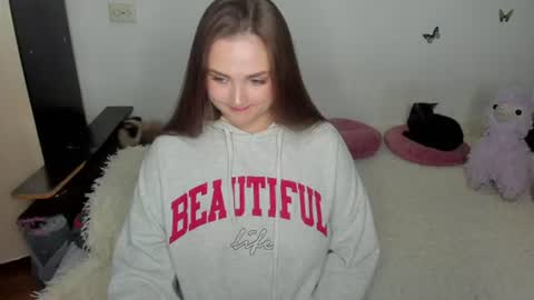 Snapshot of elsamails chatting on June 25, 8:46 pm Elsa online show from June 25, 8:46 pm