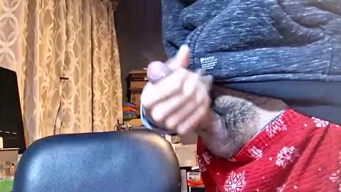 elvergg1 online show from December 1, 9:47 am