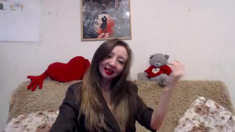 Snapshot of elvinasweet chatting on April 19, 1:38 am ElvinaSweet online show from April 19, 1:38 am