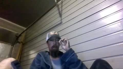 Snapshot of elwooood7 chatting on April 12, 10:42 am elwooood7 online show from April 12, 10:42 am