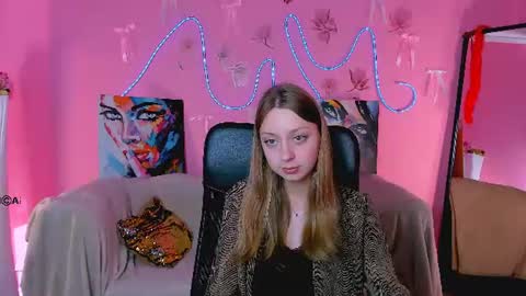 Elly online show from June 10, 6:01 am