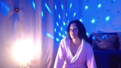 Elisa online show from October 25, 7:08 pm