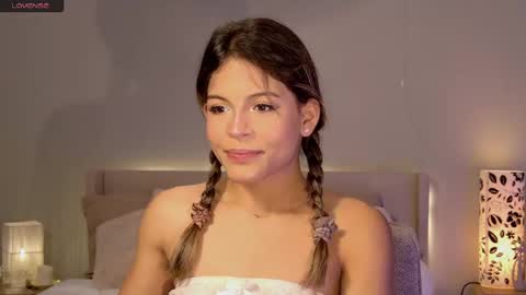 Snapshot of elysemoonlight chatting on May 27, 5:04 am Elyse online show from May 27, 5:04 am