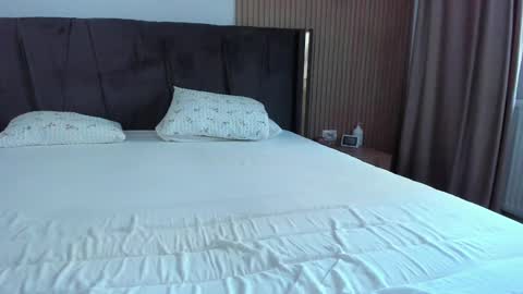 Ely online show from April 8, 5:29 am