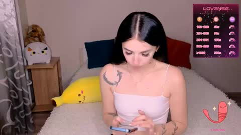 Snapshot of ema_grasie chatting on December 25, 11:22 am ema_grasie online show from December 25, 11:22 am