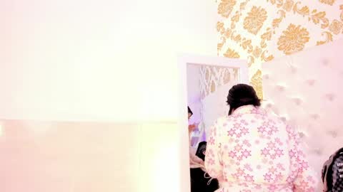 Snapshot of ema_lambert chatting on April 23, 12:15 pm Ema Lambert online show from April 23, 12:15 pm
