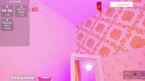 Snapshot of ema_lambert chatting on May 1, 12:21 pm Ema Lambert online show from May 1, 12:21 pm