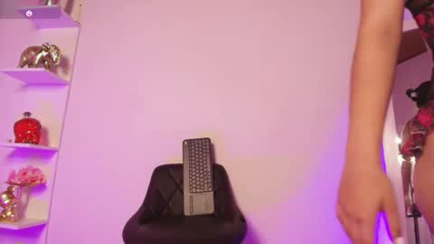 ema_parkerr online show from February 28, 8:43 pm