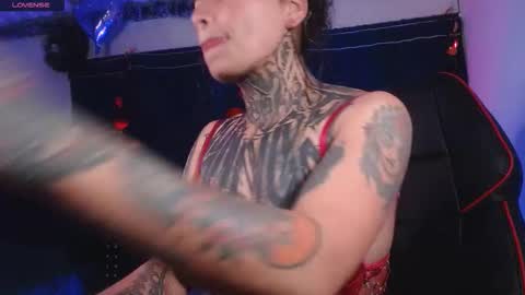 Snapshot of ema_ploxx chatting on March 1, 2:57 am ema_ploxx online show from March 1, 2:57 am