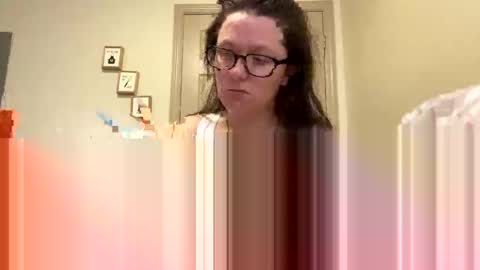 Snapshot of emalinepainting chatting on November 2, 6:21 pm emalinepainting online show from November 2, 6:21 pm