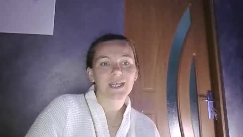 Snapshot of emanuel_berta chatting on June 10, 8:41 pm emanuel_berta online show from June 10, 8:41 pm