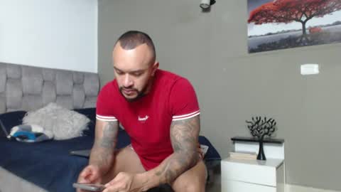 Snapshot of emanuelspencer chatting on June 18, 6:34 pm emanuelspencer online show from June 18, 6:34 pm