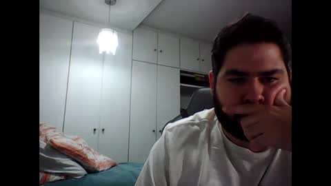 embarrassed_str8_3incher online show from April 4, 12:31 am