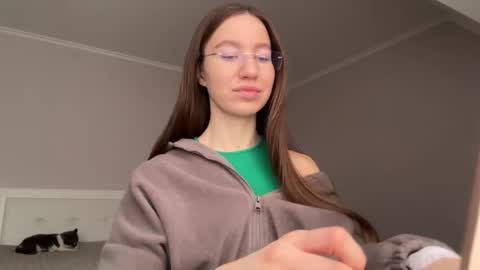Alina online show from March 19, 1:59 pm