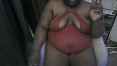 Snapshot of emberjoywoods chatting on March 3, 11:35 pm Empress Ember online show from March 3, 11:35 pm