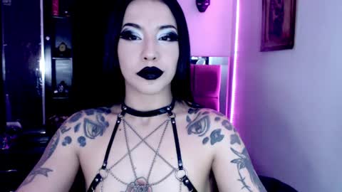 Emerald Black online show from April 2, 12:30 am