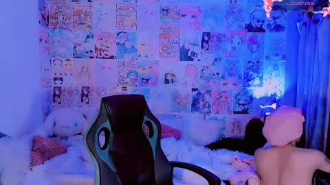 Emely Rous online show from November 1, 1:13 pm