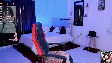 Emely Rous online show from April 11, 9:30 pm