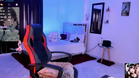 Emely Rous online show from April 15, 6:48 pm