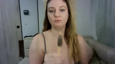 EmerieSkye online show from February 11, 6:13 pm