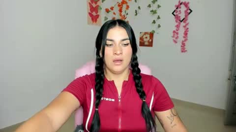Snapshot of emi_blossom_ chatting on June 26, 4:11 pm Emily online show from June 26, 4:11 pm