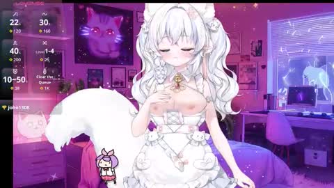 Snapshot of emi_glow chatting on February 19, 10:39 pm Emi online show from February 19, 10:39 pm