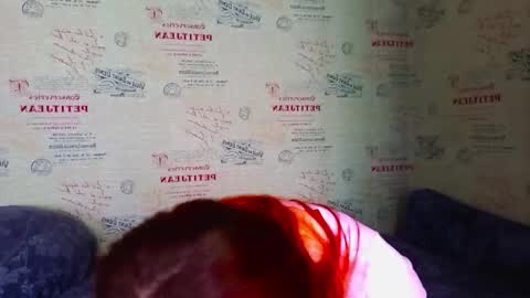 Snapshot of emi_less chatting on February 4, 9:04 am Emi online show from February 4, 9:04 am