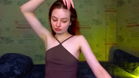 Snapshot of emi_less chatting on February 7, 4:43 pm Emi online show from February 7, 4:43 pm