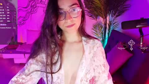 Emmily Roberts online show from April 2, 4:32 am