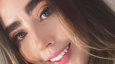 emi_royse online show from April 2, 6:27 pm