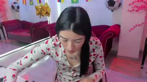 Emiily  online show from July 15, 8:03 pm