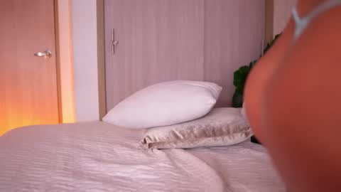    online show from March 11, 7:31 pm