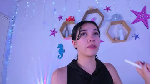Snapshot of emiily_parkerr chatting on September 26, 3:21 am Emily online show from September 26, 3:21 am